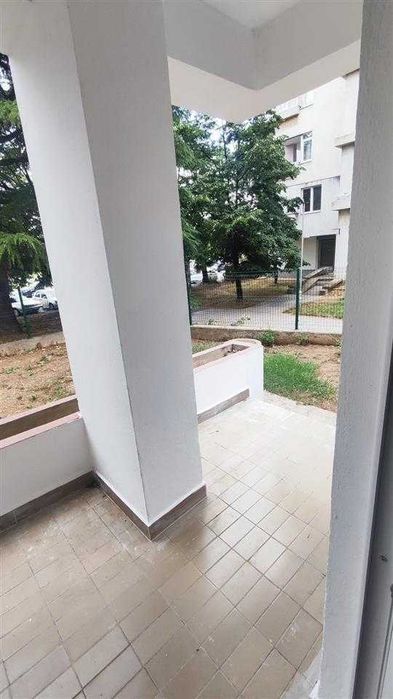 Дава се под наем Тристаен апартамент в Пловдив, Тракия - 81 кв.м за 341.7 € - Снимка #1