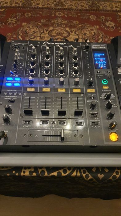 Pioneer DJM 800 Като нов