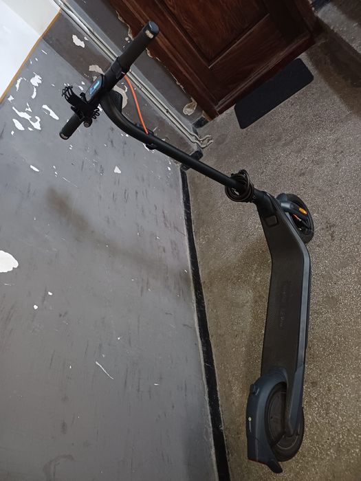 Trotineta electrica Ninebot E2 Pro