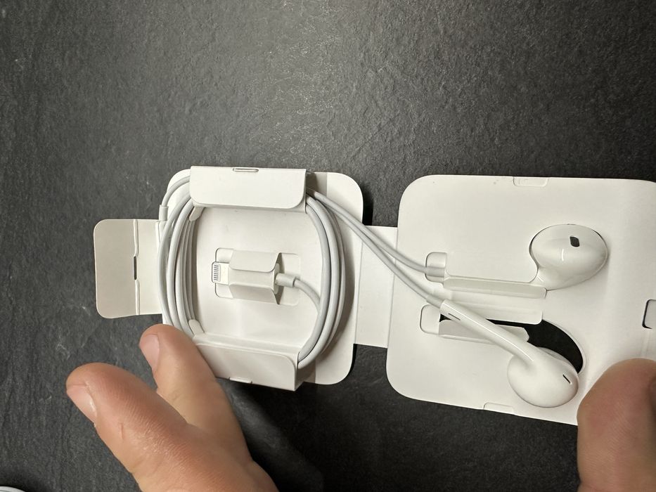 Оригинални Apple earpods с lightning port
