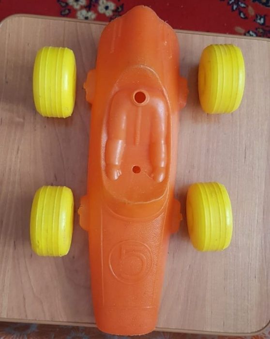 Советская Гоночная Машинка с номером 5 (пластмасса) СССР