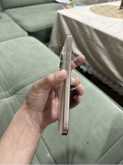 Iphone 16 pro max karobka full yomkst 100% sikl 200 sastayna ideal