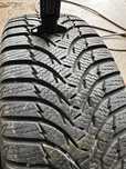 2бр. зимни гуми 215/65/15 Kumho Winter Craft WP51