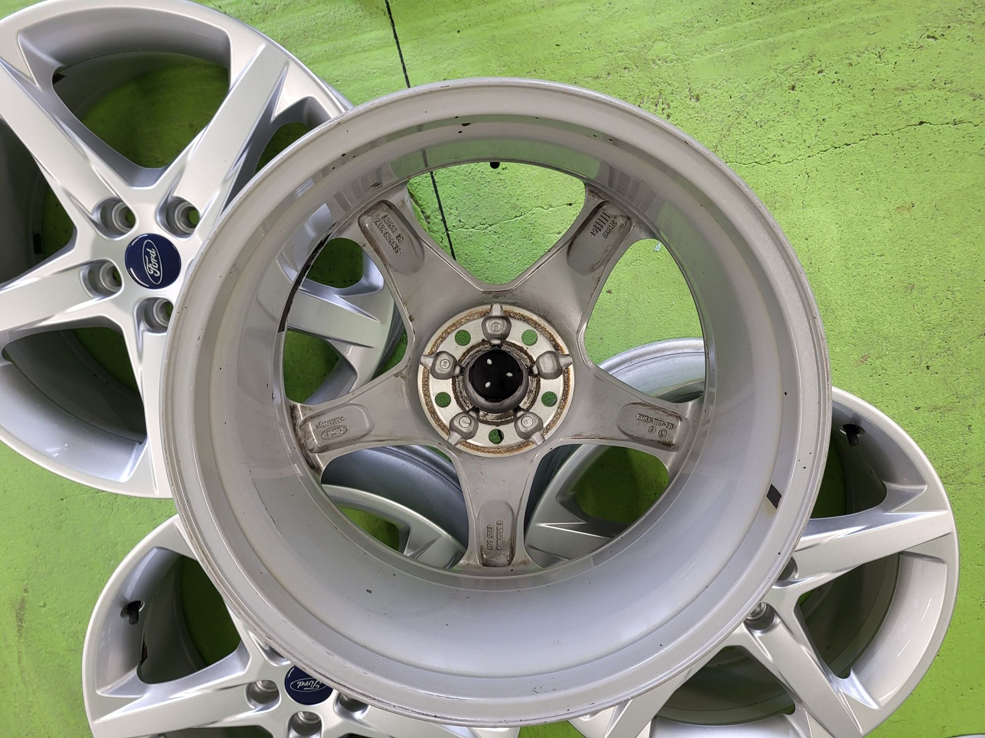 18 5x108 Ford лети джанти 5х108 форд