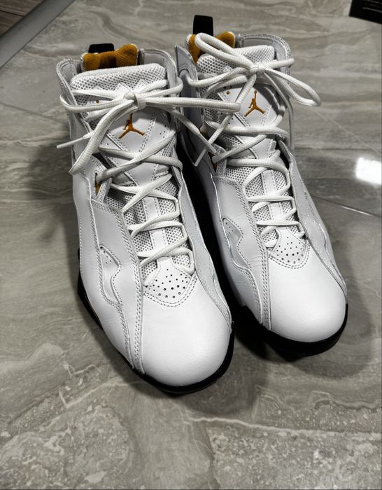 Jordan true flight white