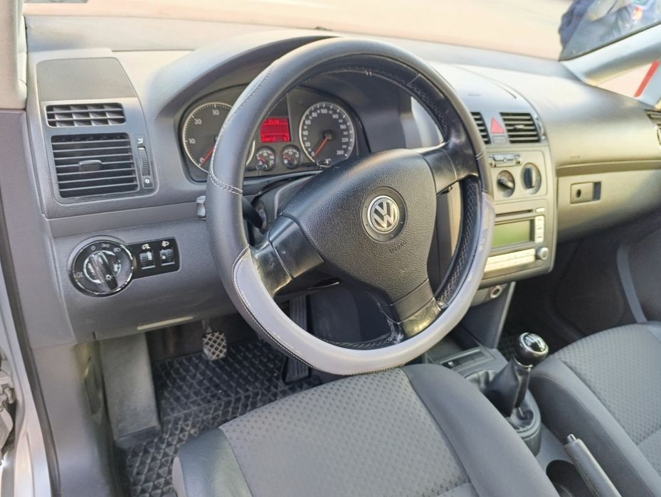 Vw touran 1.9 tdi  101 ps