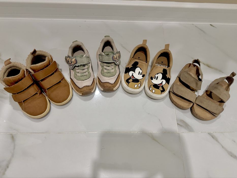 4 чифта обувки H&M р-р 20/21