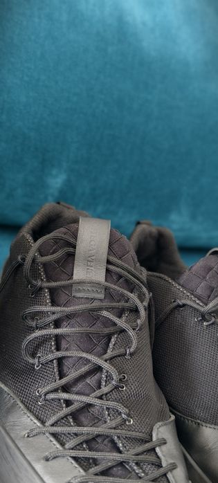 Vând sneakers Bottega Veneta 43