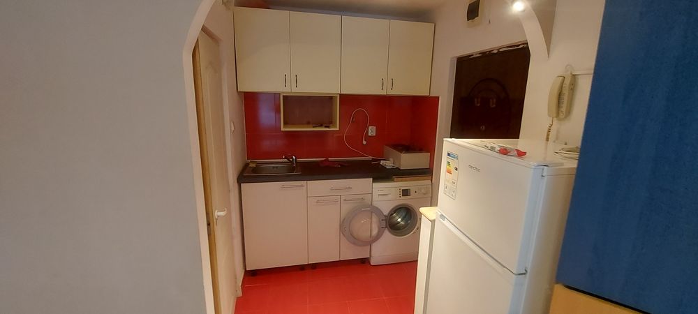 Închiriez garsoniera Carpari 2 parter