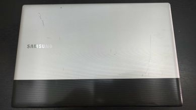 Лаптоп Samsung E3511-A01 IL