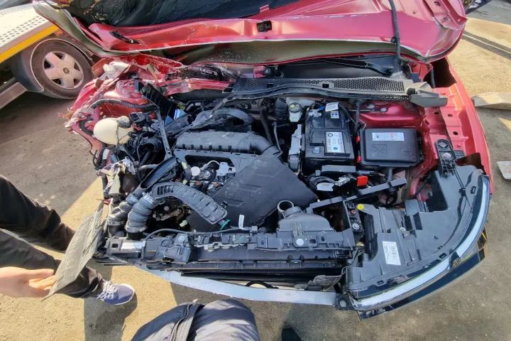 cutie de viteze automata punte spate fuzeta etrier bascula stanga dreapta fata spate  Citroen C4 3 , an 2021, motor 1.2 benzina, 130cp, cod motor HN05  Dezmembrez golf 6