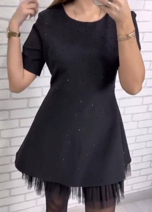 Платья вечерние