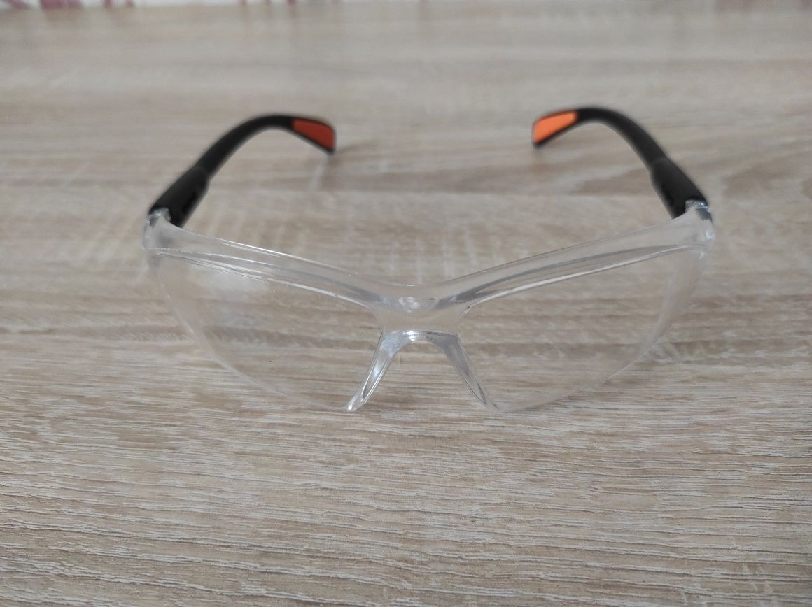 Новые защитные очки