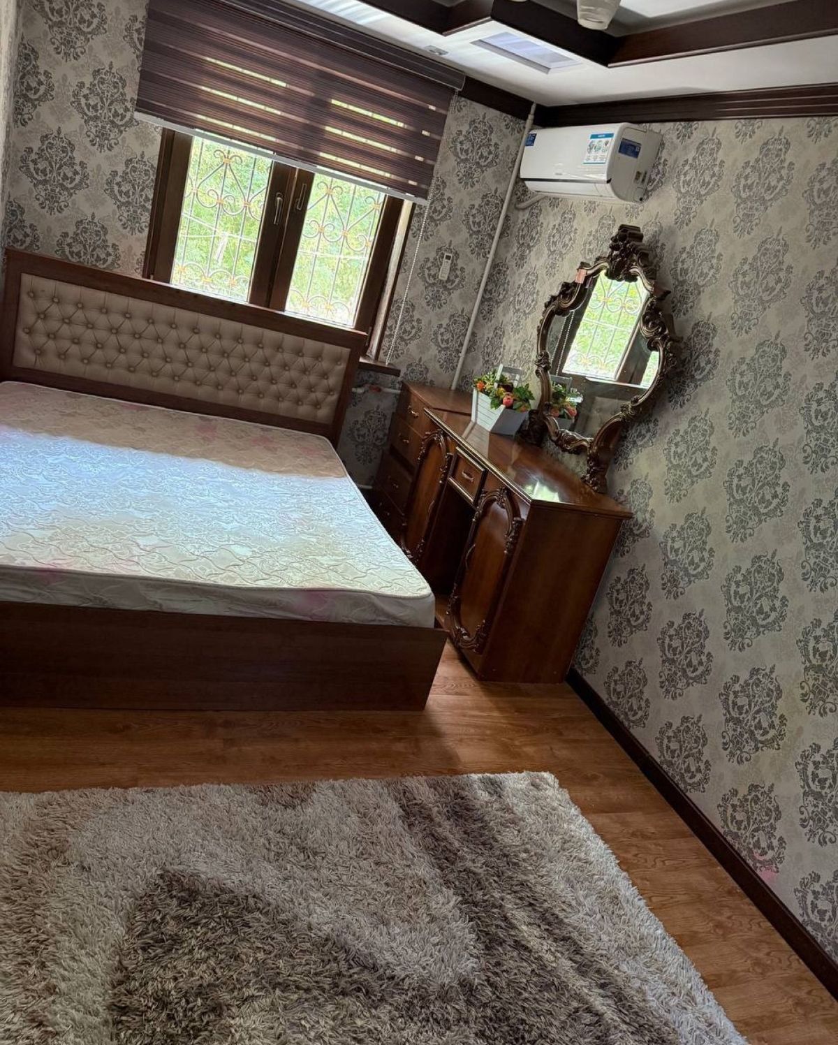 Bez makler, qizlarga kvartira