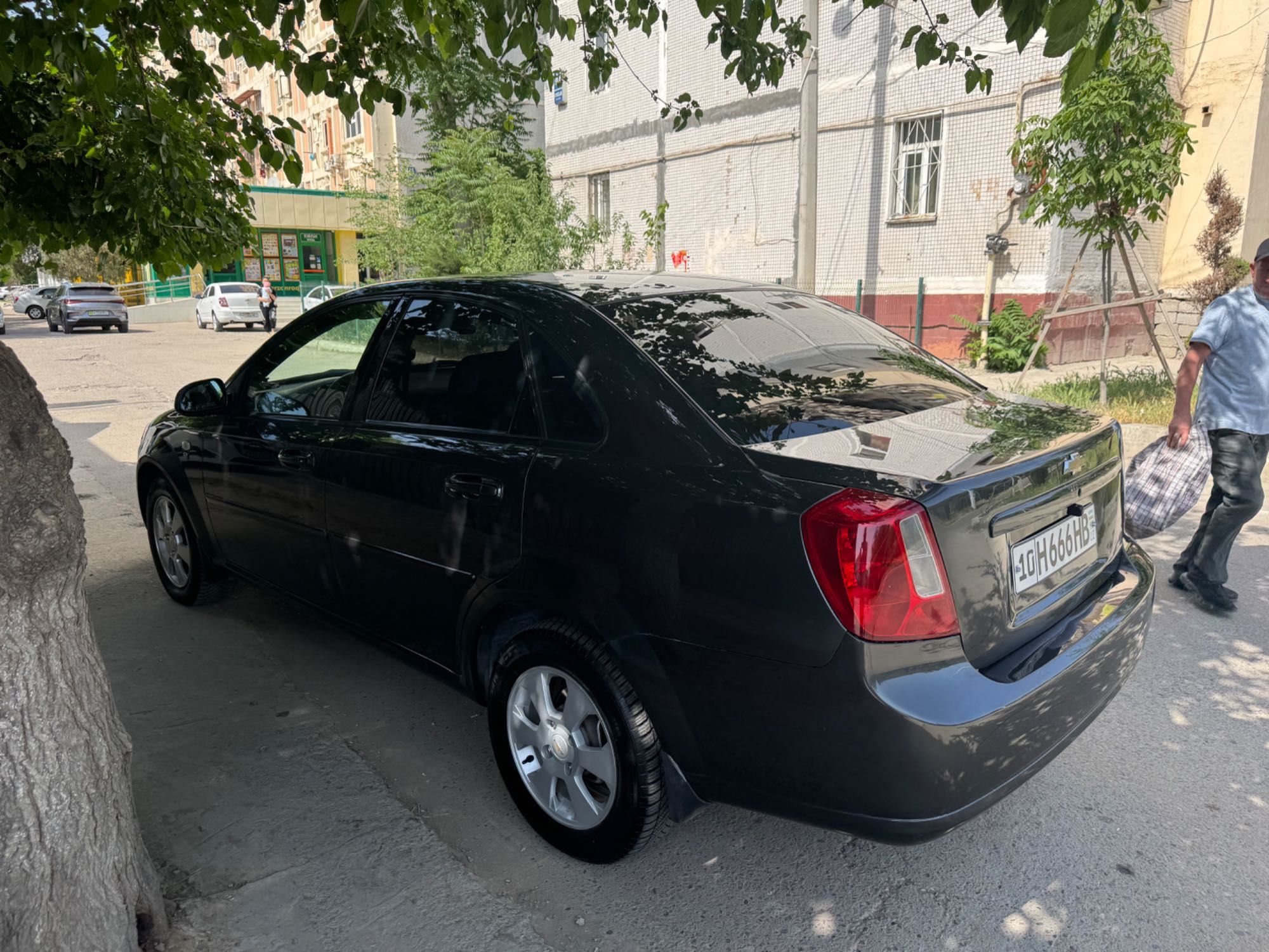 Автомобил Жентра сотилади