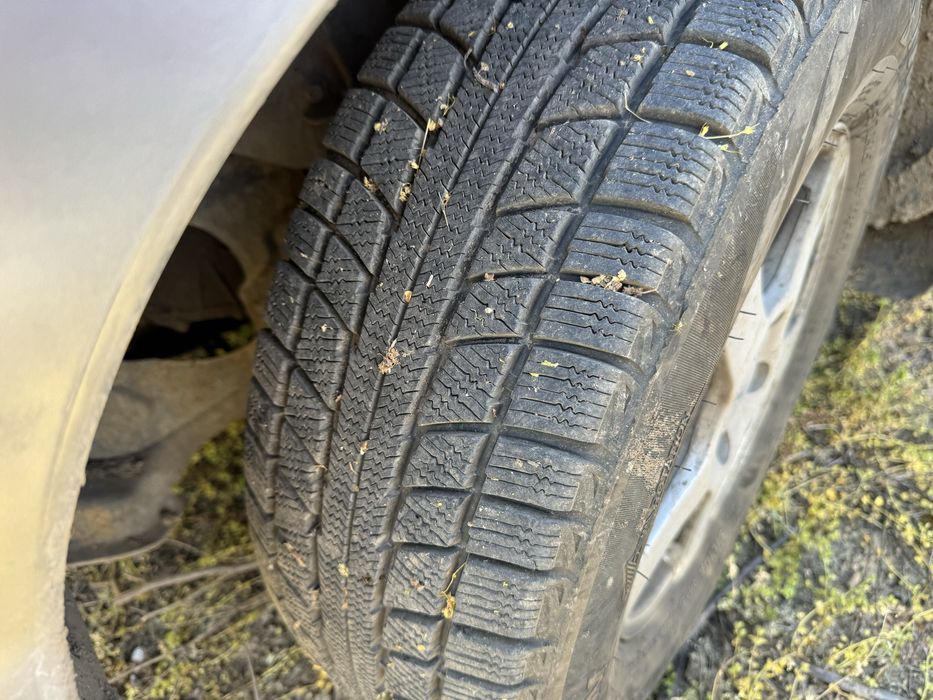 Продавм Hyundai santa fe 2.4