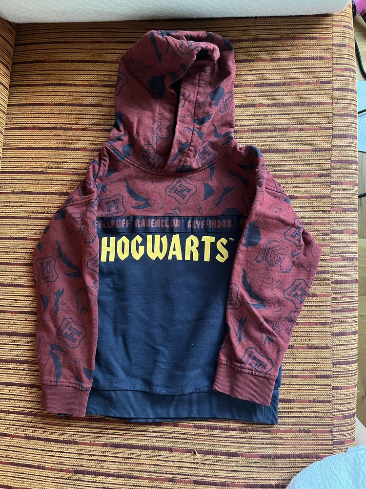 Сет 3 чифта дънки на Okaidi, 116-122 и суитшът Hogwarts-122 см