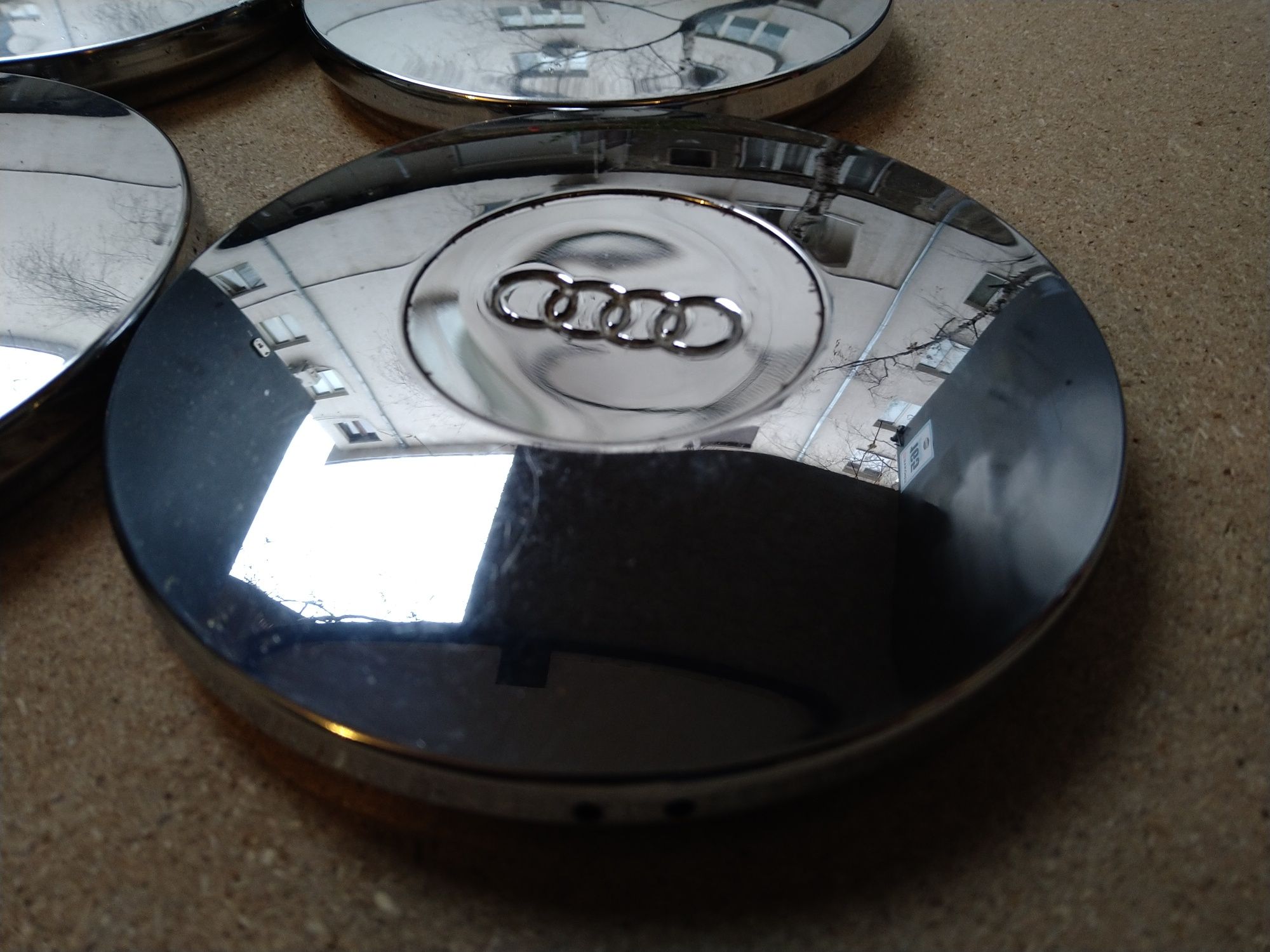 Метални тасове за Ауди Audi ретро