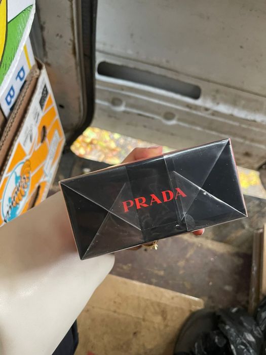 prada paradox red passione