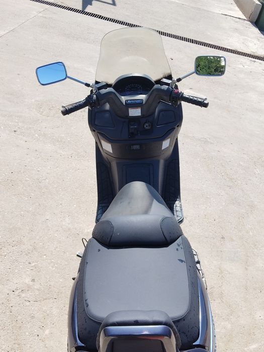 Suzuki burgman 400