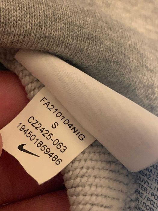 Hanorac Nike Dri-Fit S (merge si pt M)