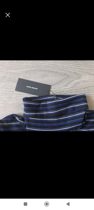 Еластична нова дамска блуза с поло яка