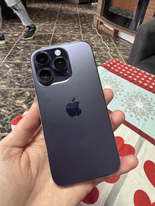 iPhone 14 Pro purple
