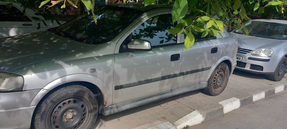 Продавам кола Опел Астра