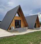 Realizez cabane din lemn A-frame sau stil casa accept variante auto