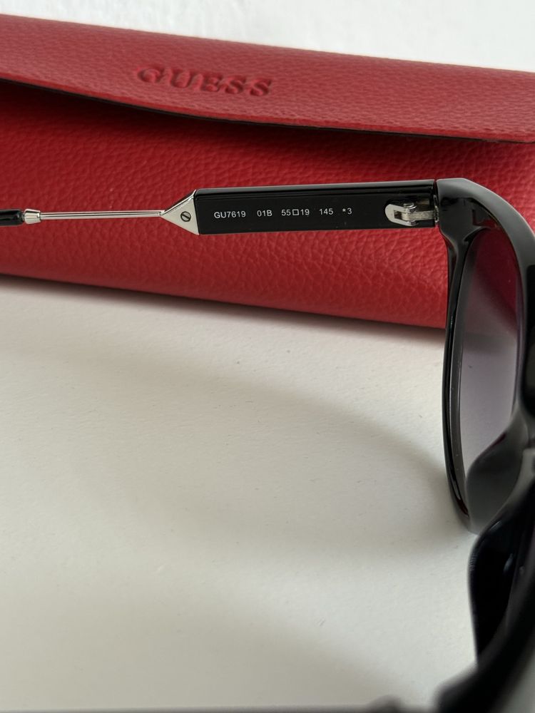 Слънчеви очила Guess