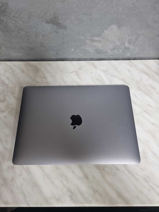 MacBook Air i3  2020 Bmg Amanet 95062