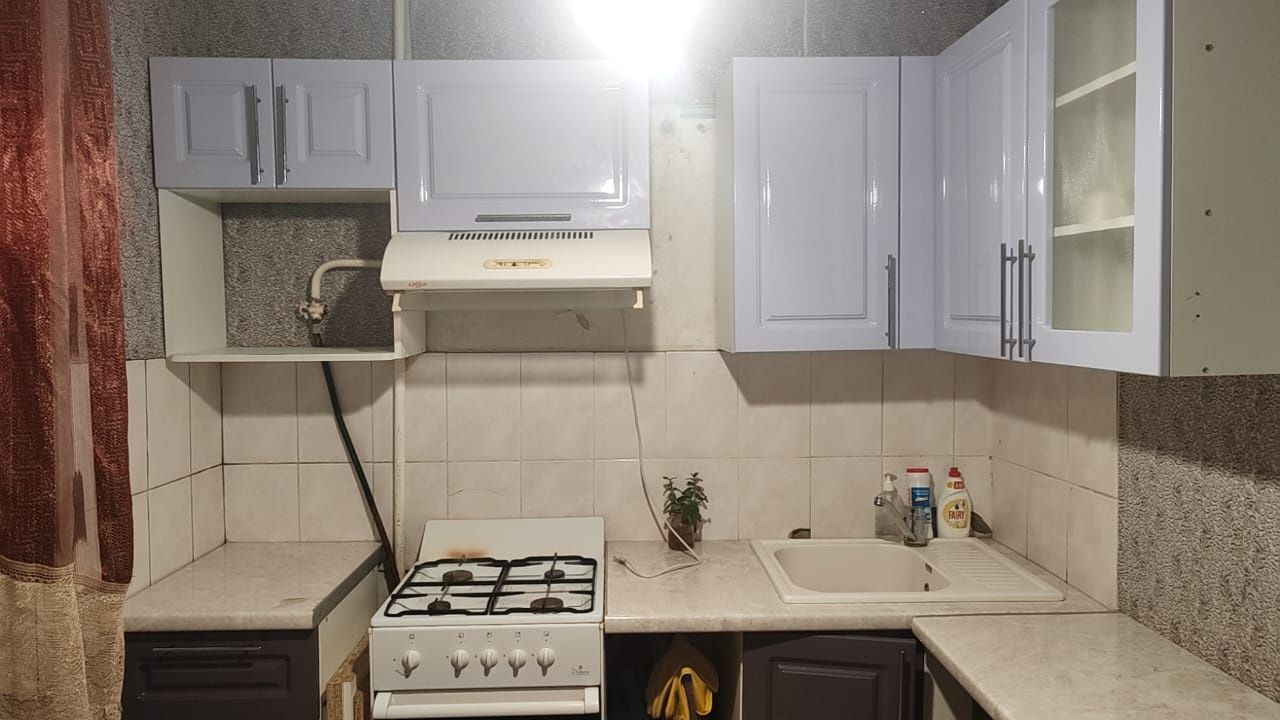 Продам вытяжку б/у
