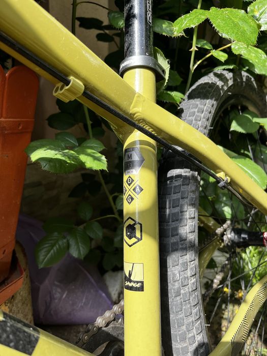 bicicleta dirt jumper Drag C1 2024