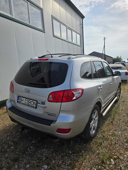 Vand Hyundai Santa Fe motor 2.2 din 2009 - motor defect