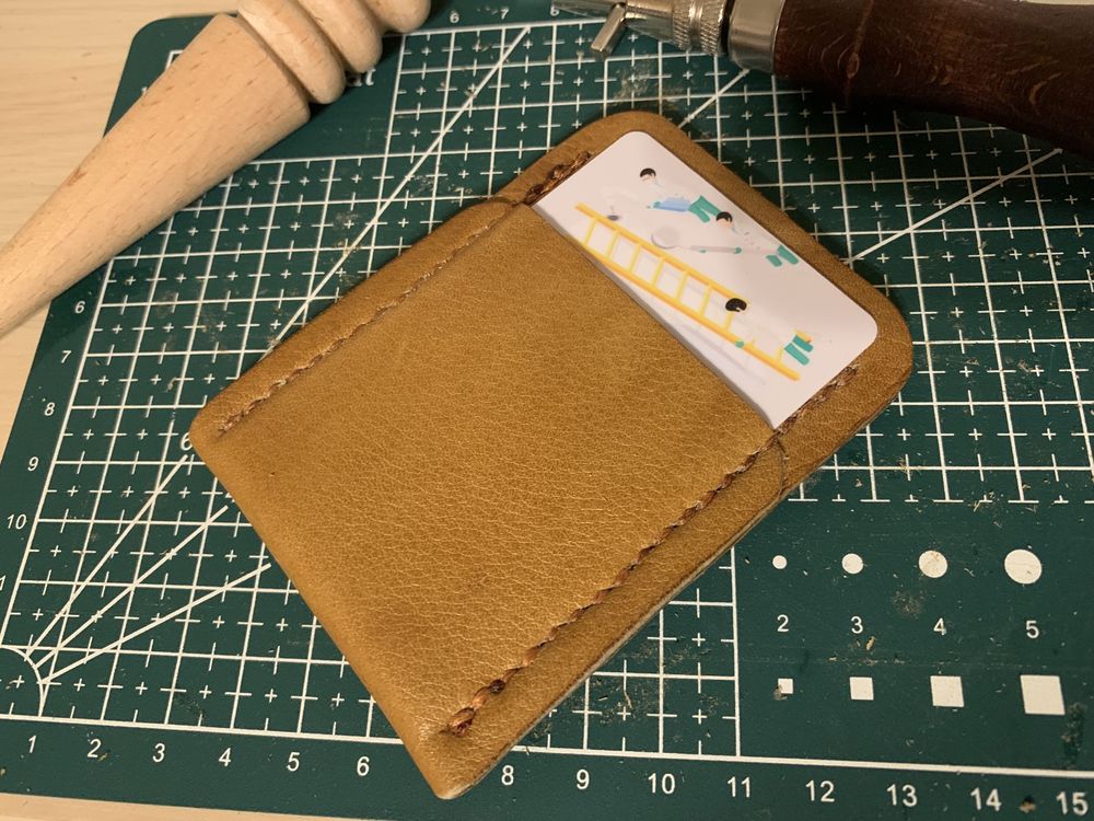 Portofel de piele minimalist slim pentru carduri hand-made
