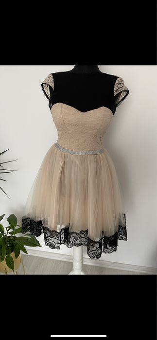 Rochie scurta de ocazie