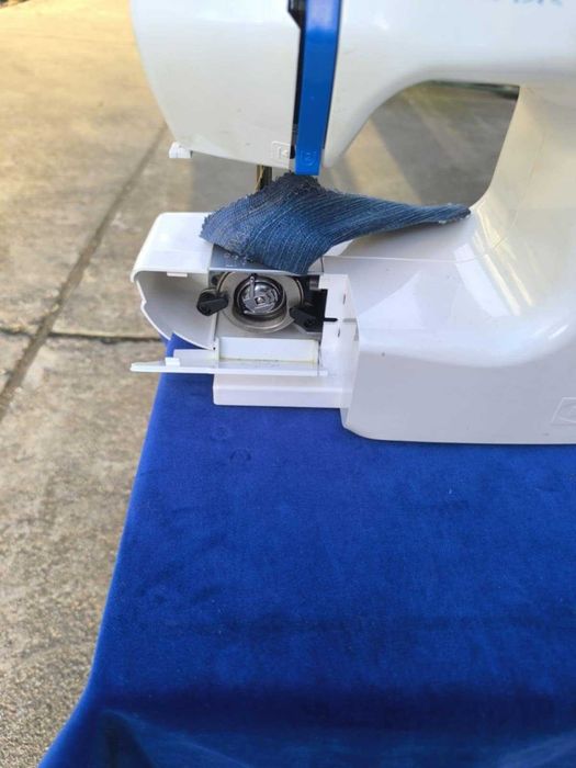 vind masina electrica de cusut marca germana