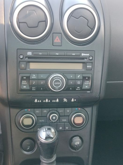 Nissan qashqai 2.0 dci 150cp, 4 × 4 PANORAMIC