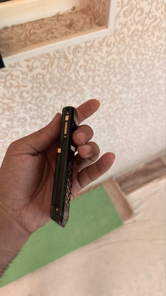 vertu signature zor sastayanya