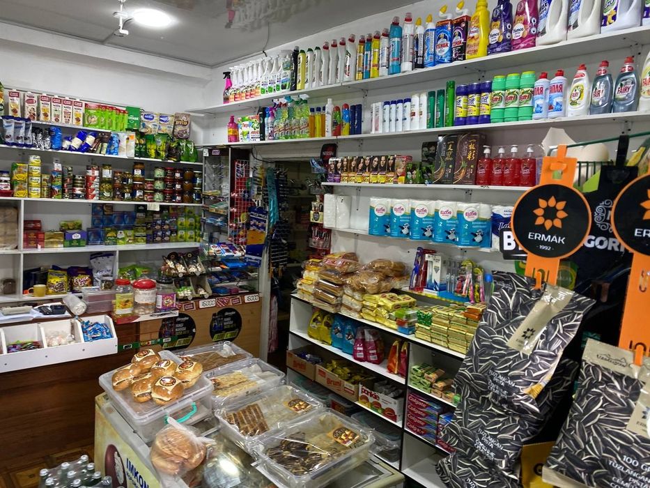 Чирчик шахрида гор болнитцани олдида Магазин арендага берилади 3хонали