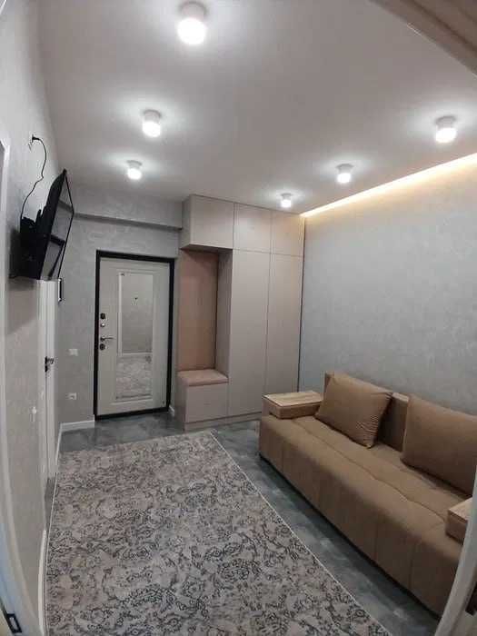 Квартира 2-комн., 43 м², евро, Poytaxt Residence, эт. 8/10, с мебелью`
