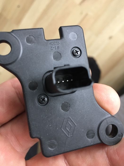 Camera video fata duster