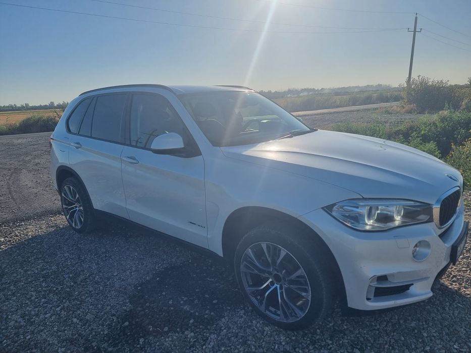 BMW X5 3.0D 258CP XDrive 2015( Decembrie) alb perlat