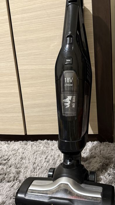 Vând aspirator Rowenta fără fir ,nu contactați inutil!