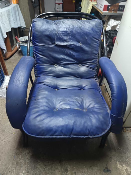 тръбен метален стол-кресло