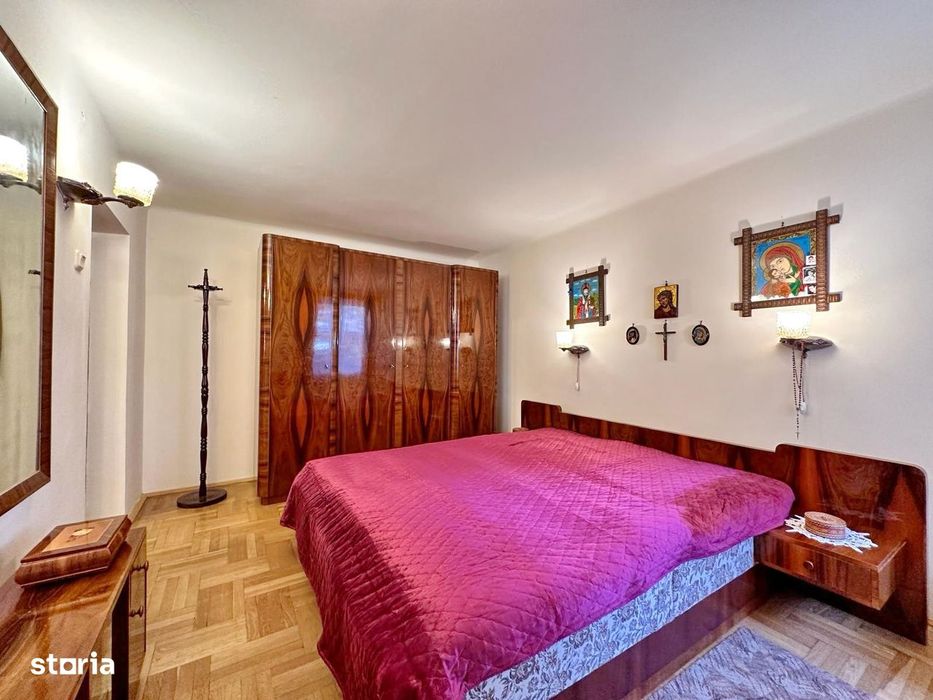 Casa singur in Curte cu Priveliste Deosebita, Zona Centrala