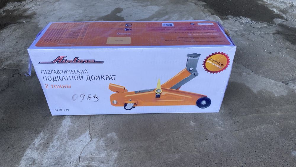 Продам домкрат 2т