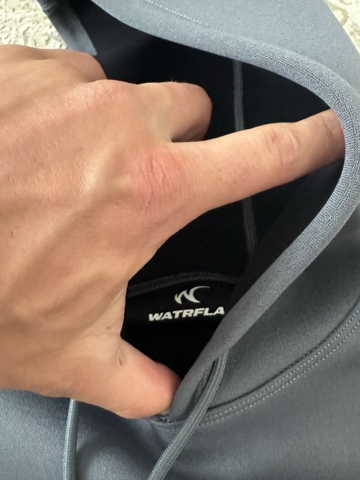 Hanorac watrflag unisex nou cu eticheta marimea M u