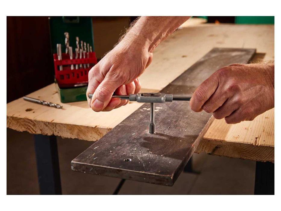 Trusa de burghie si tarozi Parkside