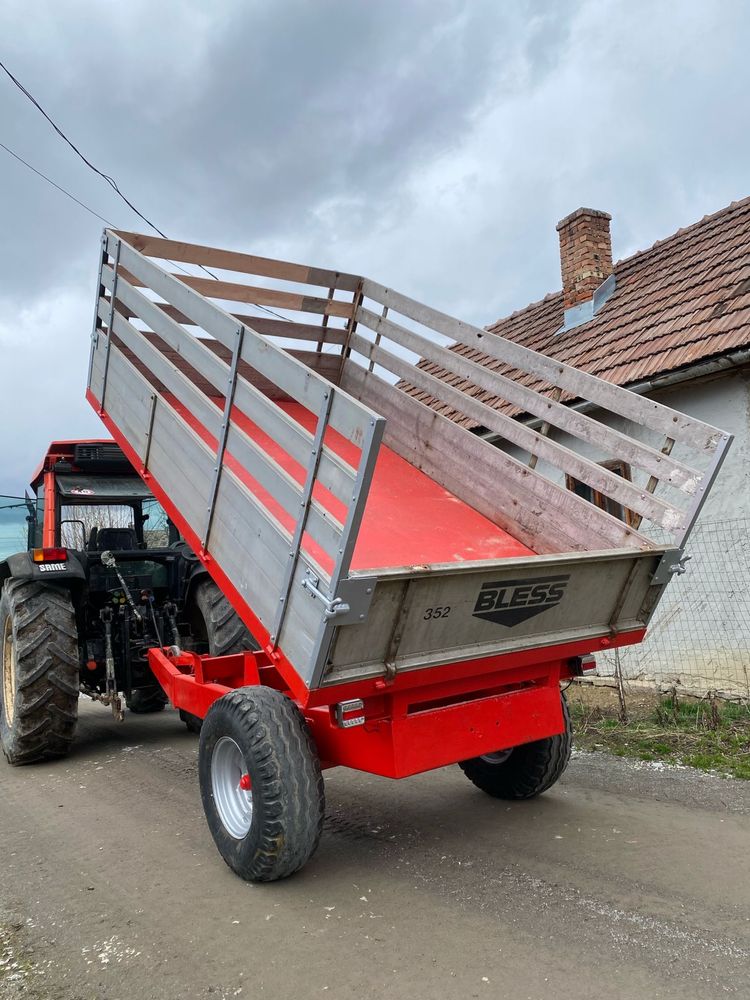 Remorca basculabila spre spate 4 tone 3.20mx1.90m
